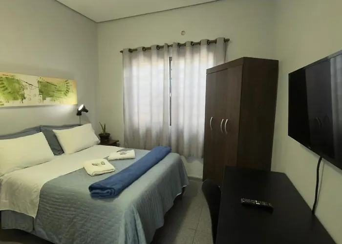 Hotel perto da faculdade: Family Hostel E Pousada